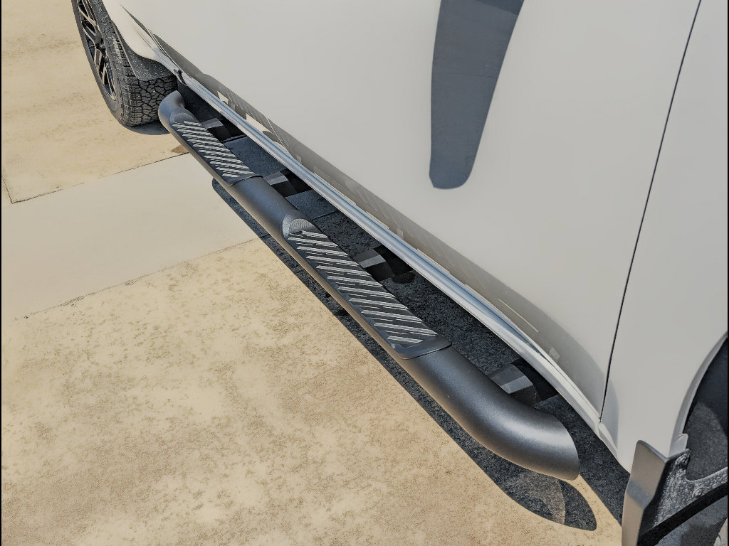 New 2026 Chevrolet Silverado 1500 RST w/ Redline Edition AWD/4WD image 11