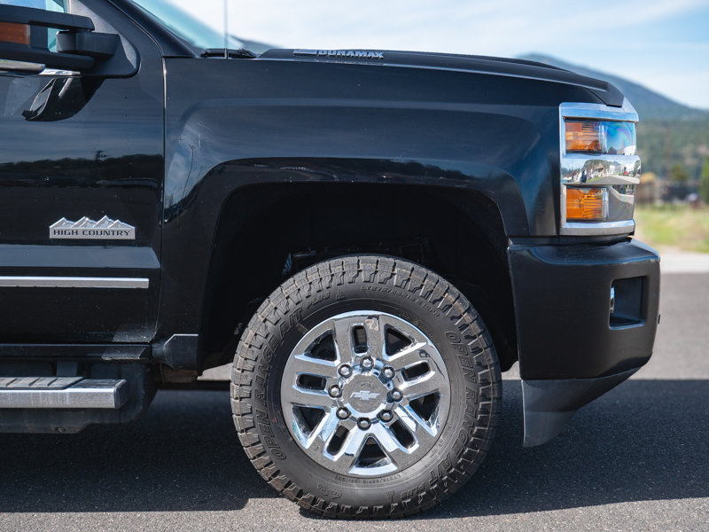 Used 2019 Chevrolet Silverado 3500 High Country w/ Duramax Plus Package AWD/4WD image 7