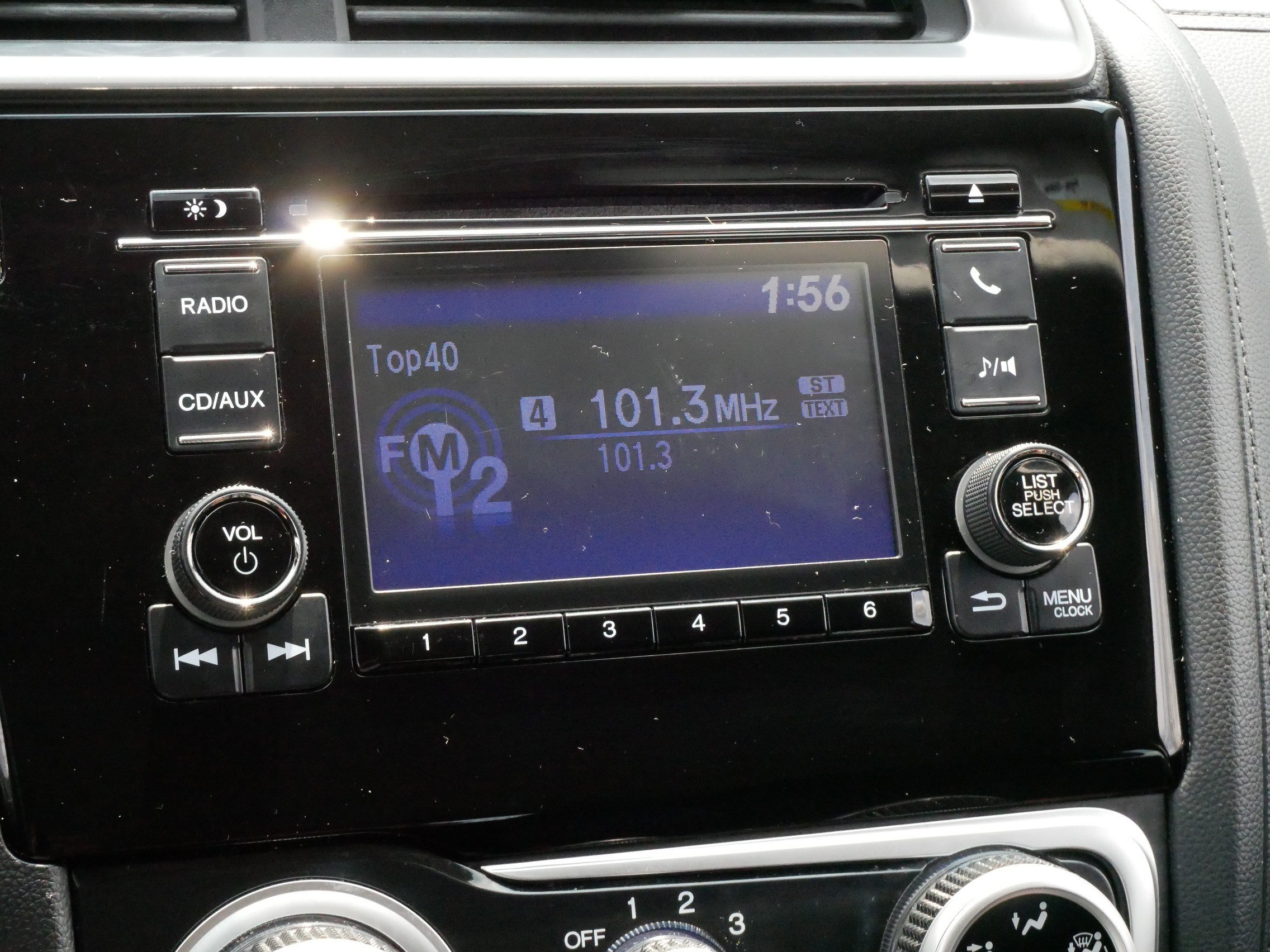 Used 2015 Honda Fit LX image 22