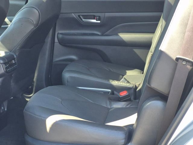 Used 2024 Toyota Grand Highlander Platinum image 20