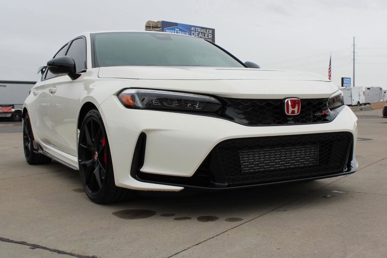 Used 2025 Honda Civic Type R image 3