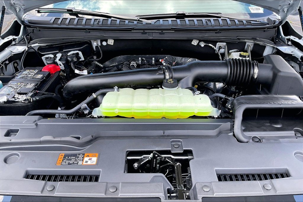 New 2026 Lincoln Navigator L Reserve AWD/4WD image 12