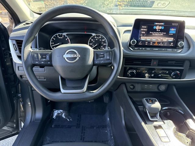 Used 2025 Nissan Rogue S image 17