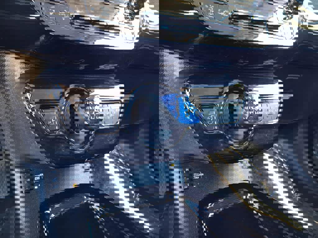 Used 2018 Toyota Prius Prime Plus image 12