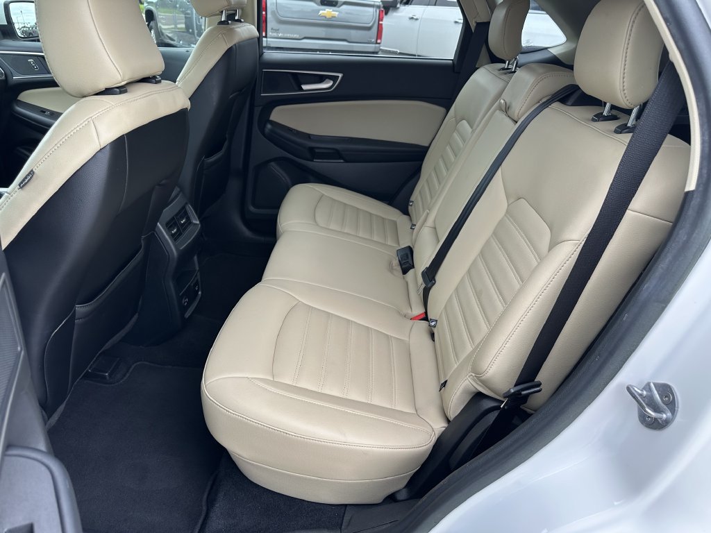 Used 2021 Ford Edge SEL w/ Convenience Package FWD image 19