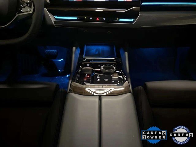 Used 2025 BMW 530i image 12