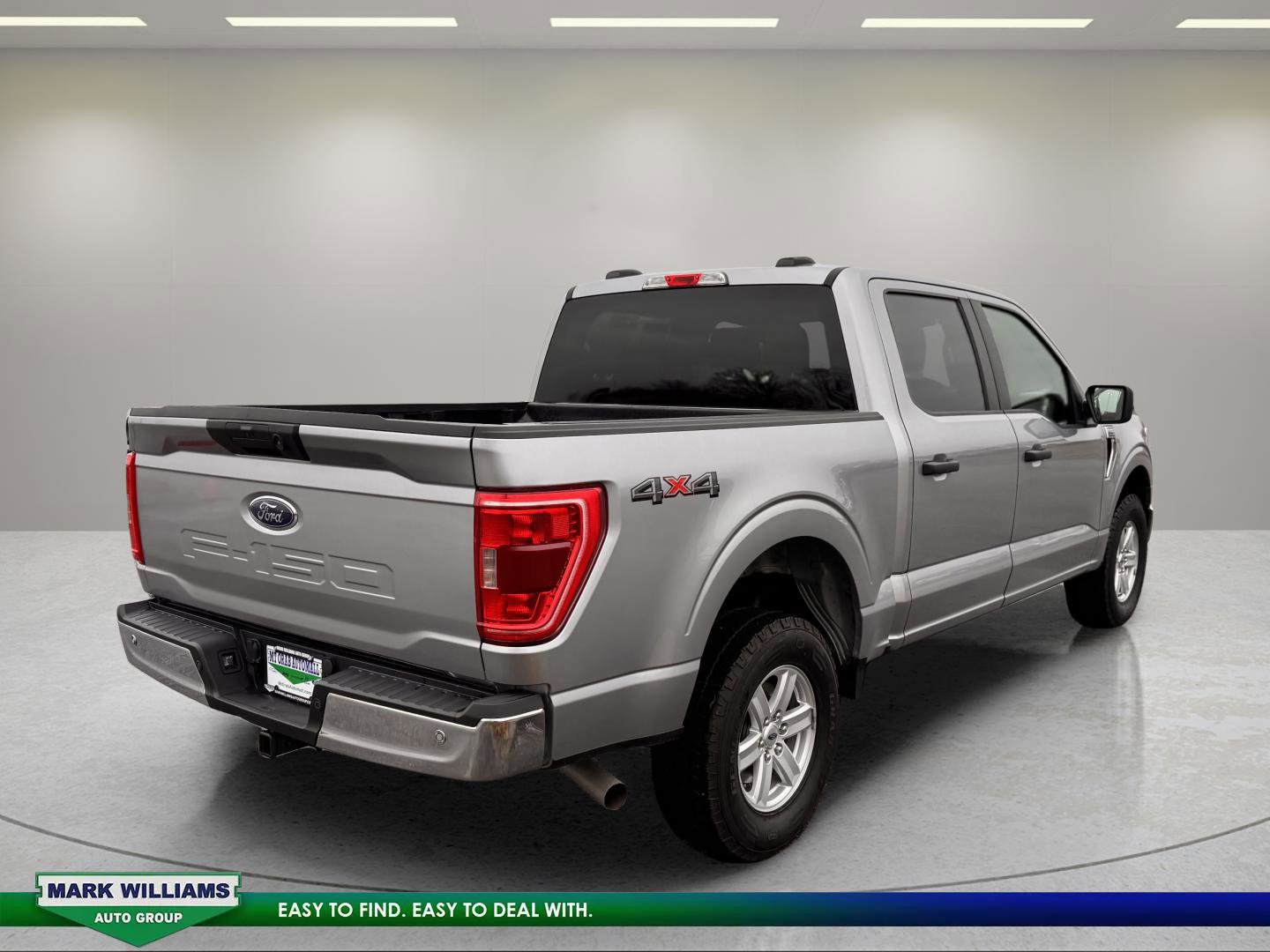 Used 2022 Ford F150 XLT w/ Trailer Tow Package image 4
