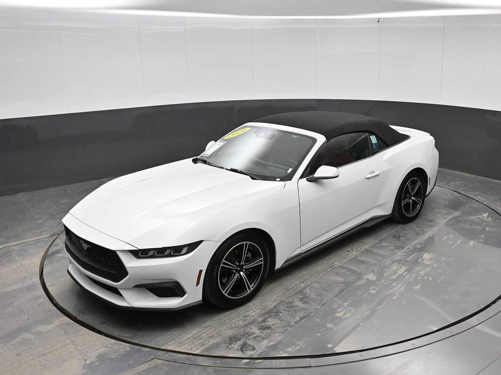 Used 2024 Ford Mustang Premium image 27
