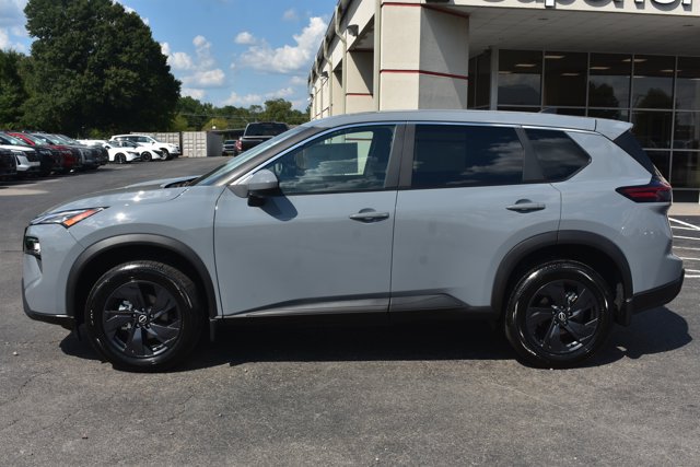 New 2026 Nissan Rogue SV FWD image 8