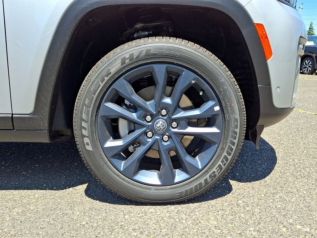 New 2026 Jeep Grand Cherokee L Limited AWD/4WD image 7