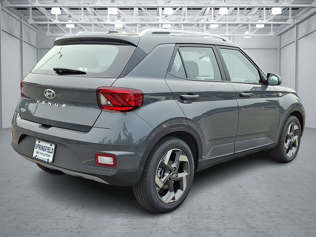 New 2026 Hyundai Venue SEL FWD image 3