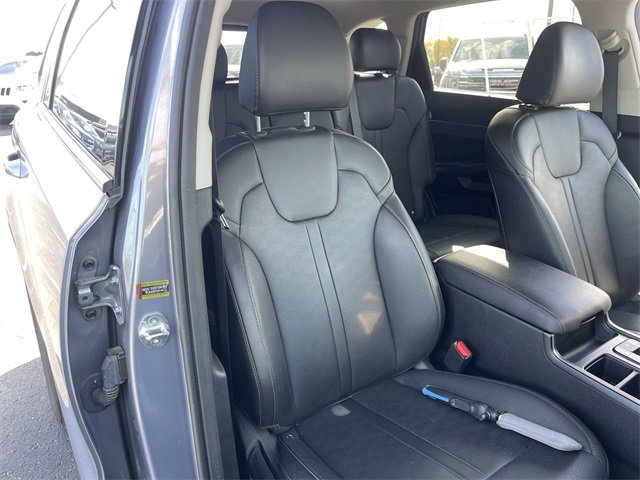 Used 2024 Kia Sorento S image 24