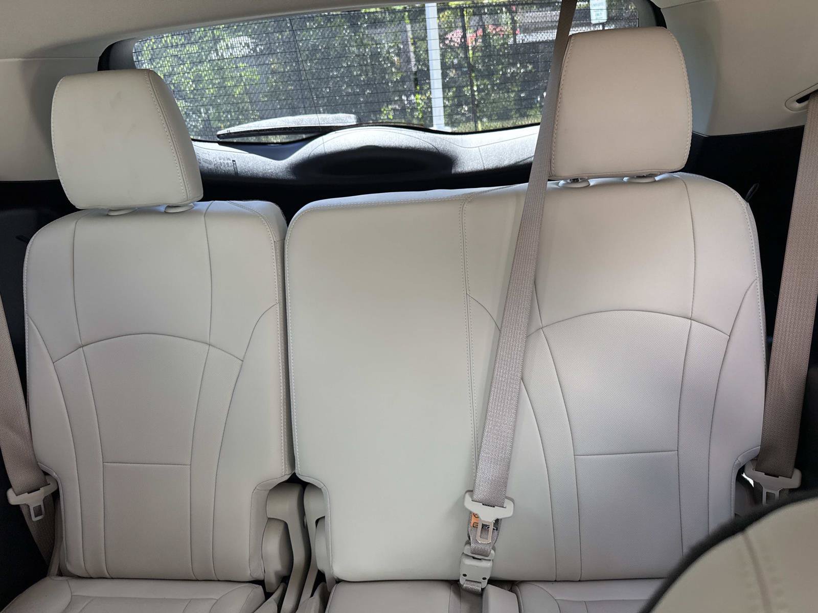 Used 2023 Buick Enclave Essence AWD/4WD image 16