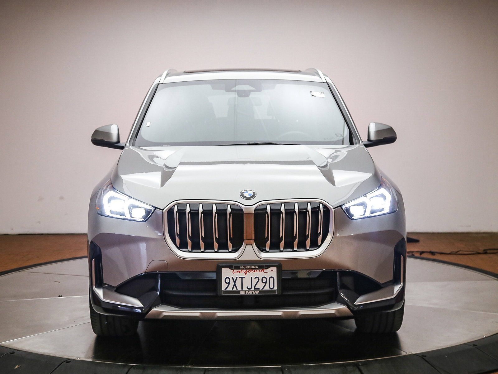Used 2026 BMW X1 xDrive28i w/ Convenience Package AWD/4WD image 2