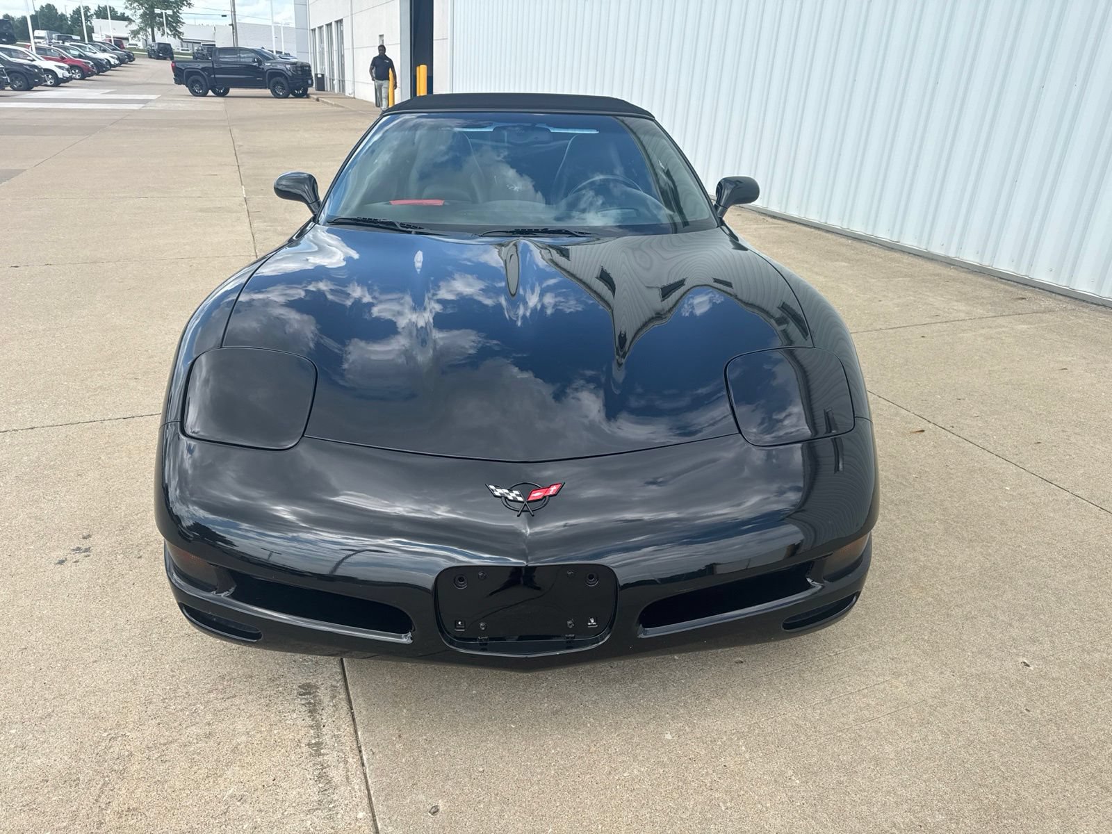 Used 2001 Chevrolet Corvette Convertible w/ Preferred Equipment Group2 RWD image 3