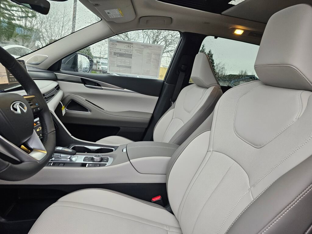New 2026 INFINITI QX60 Luxe w/ Cargo Package image 26