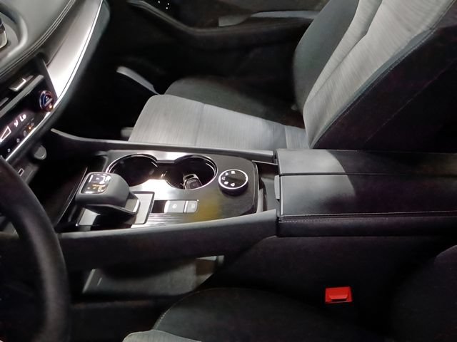 Certified 2023 Nissan Rogue SV AWD/4WD image 17