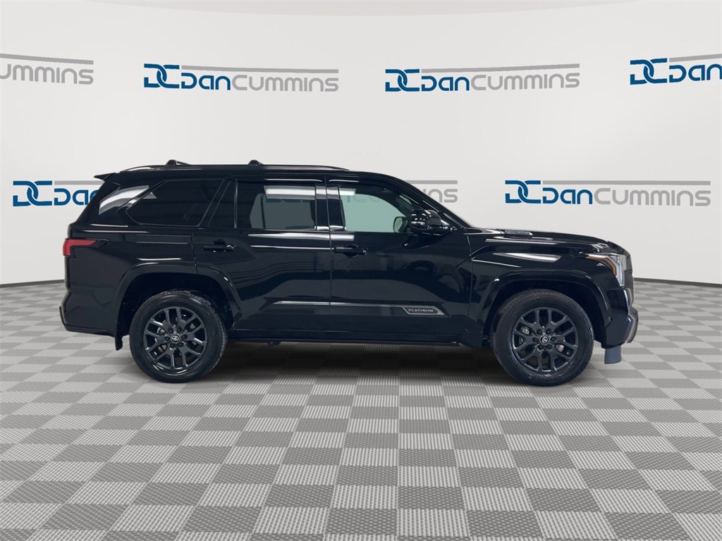 Used 2025 Toyota Sequoia Platinum image 9