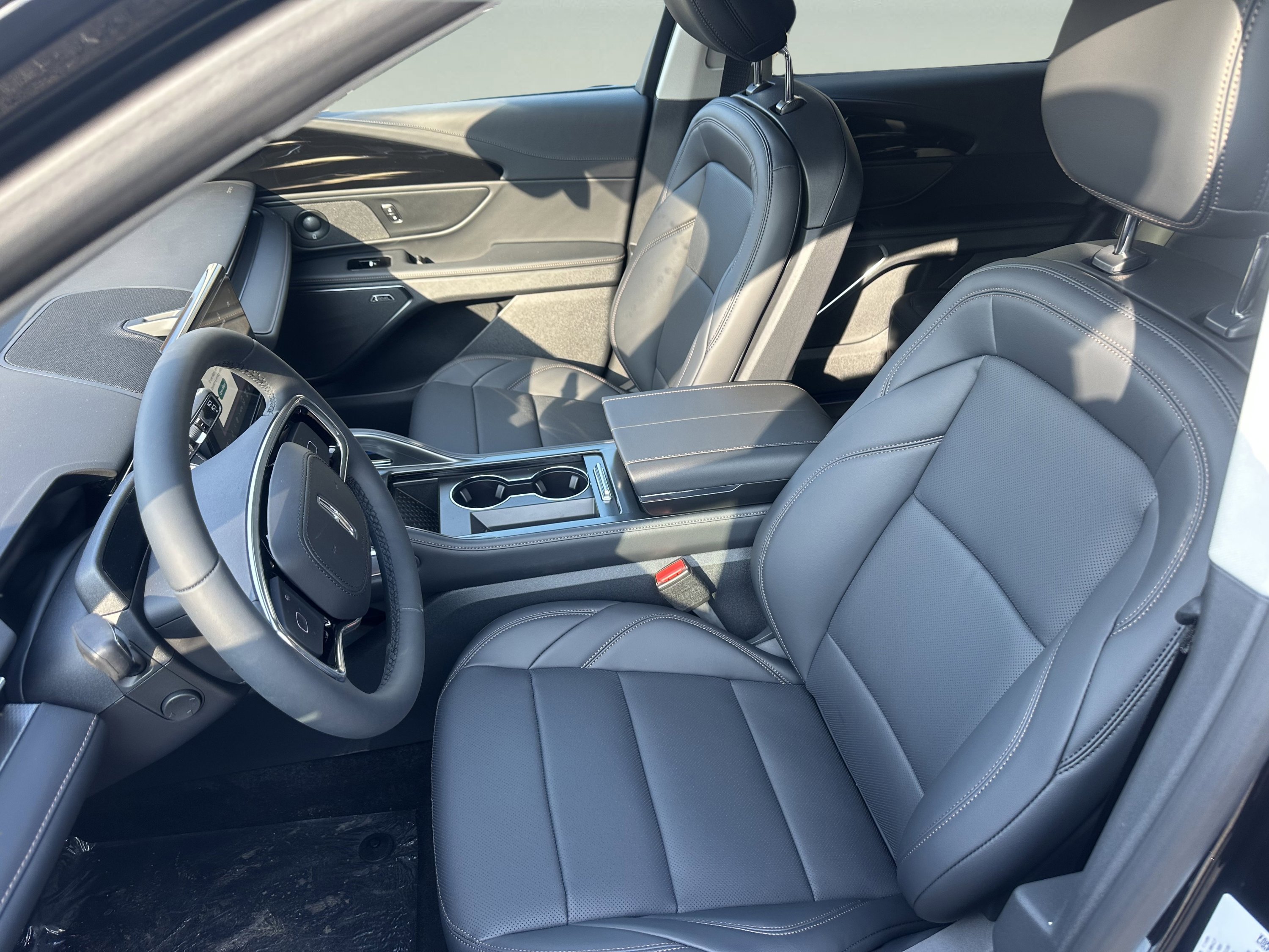 New 2026 Lincoln Nautilus Premier w/ Equipment Group 102A image 9