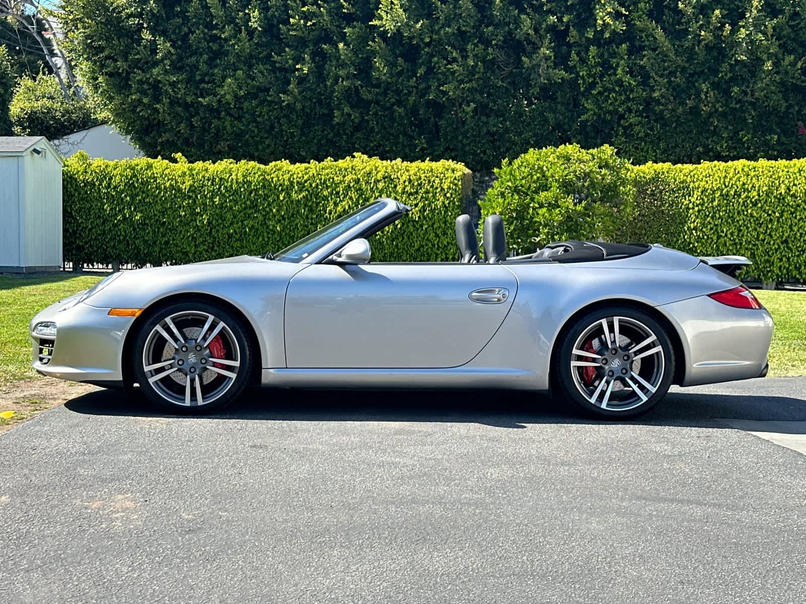 Used 2011 Porsche 911 Carrera S RWD image 2