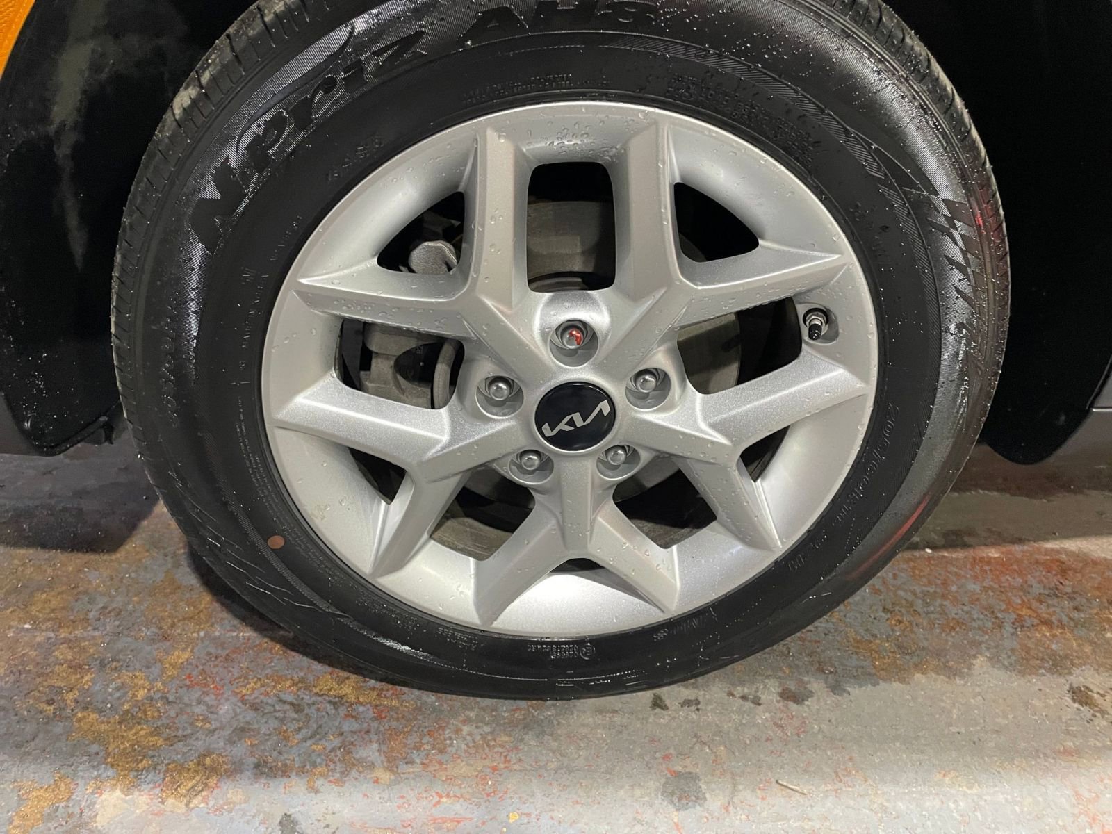 Used 2025 Kia Soul LX w/ LX Technology Package image 28