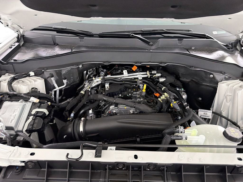 New 2025 Ford Explorer Active image 30