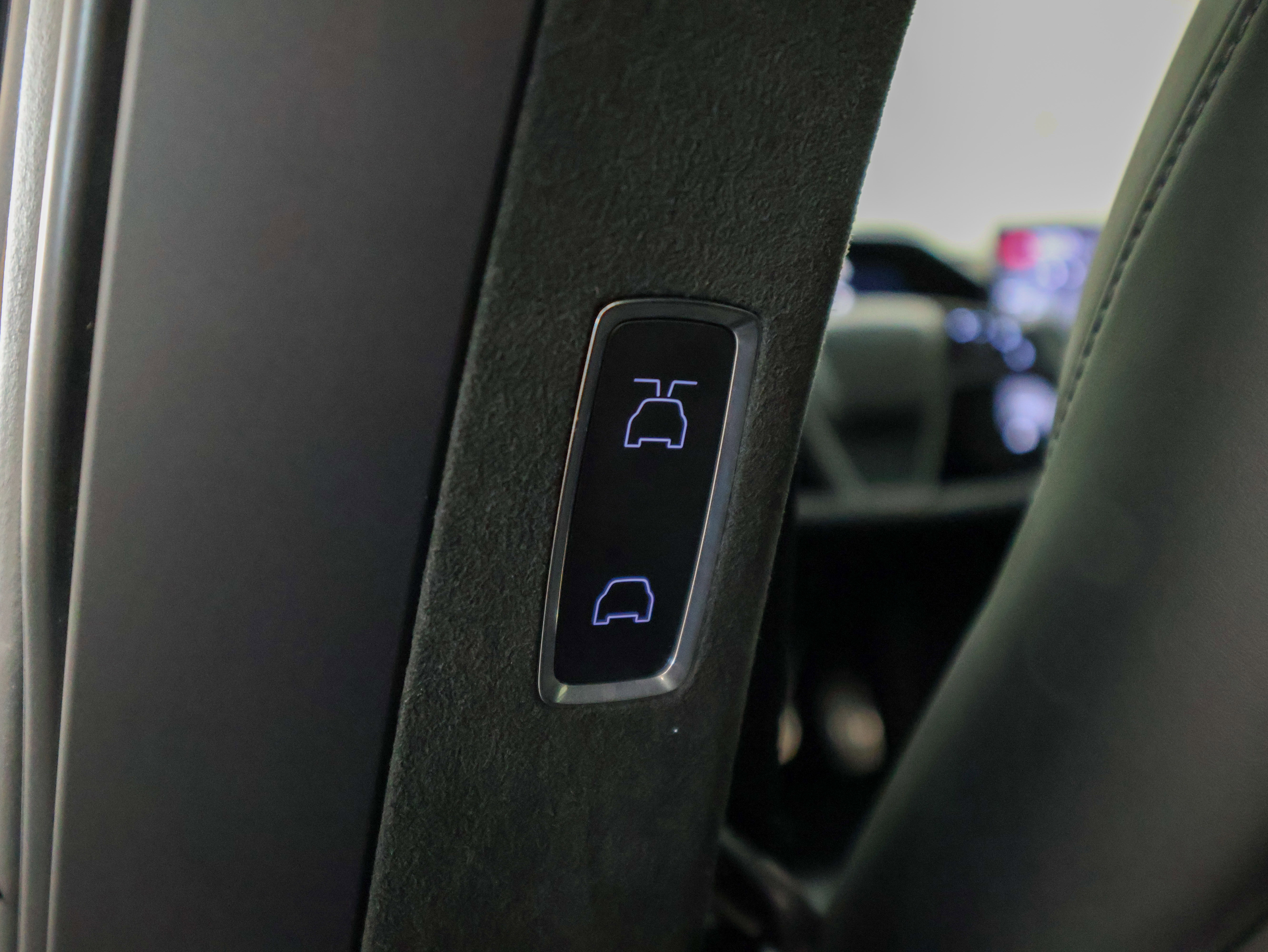 Used 2023 Tesla Model X Plaid image 24