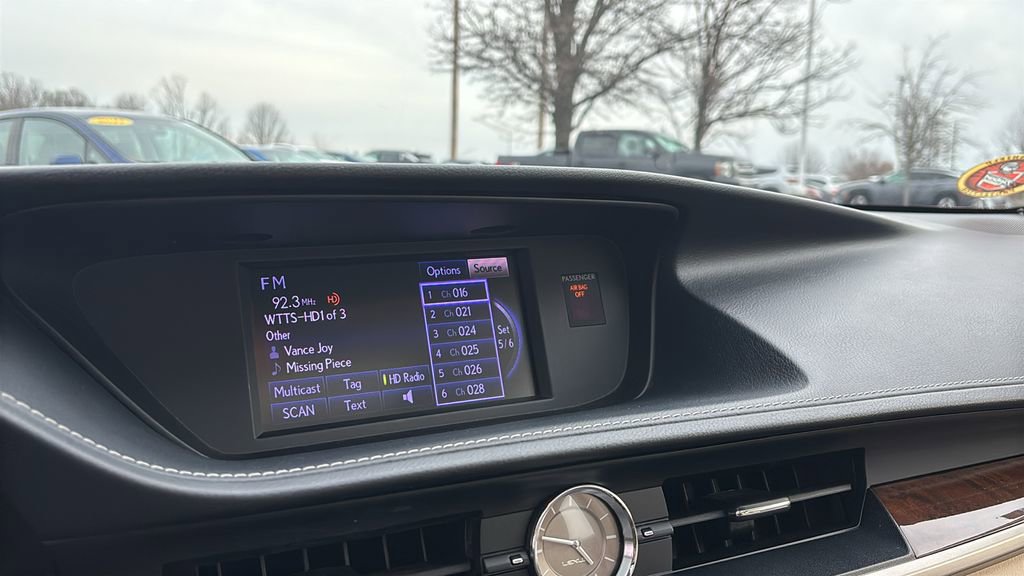 Used 2014 Lexus ES 350 w/ Premium Package image 19