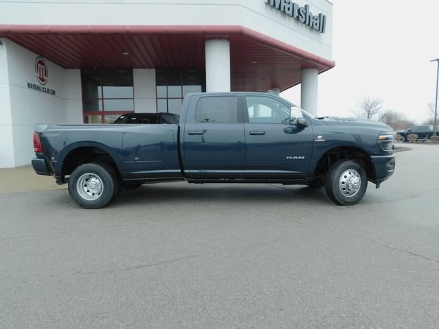 New 2026 RAM 3500 Laramie AWD/4WD image 37