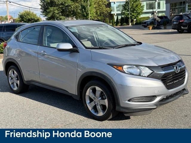 Used 2017 Honda HR-V LX image 3