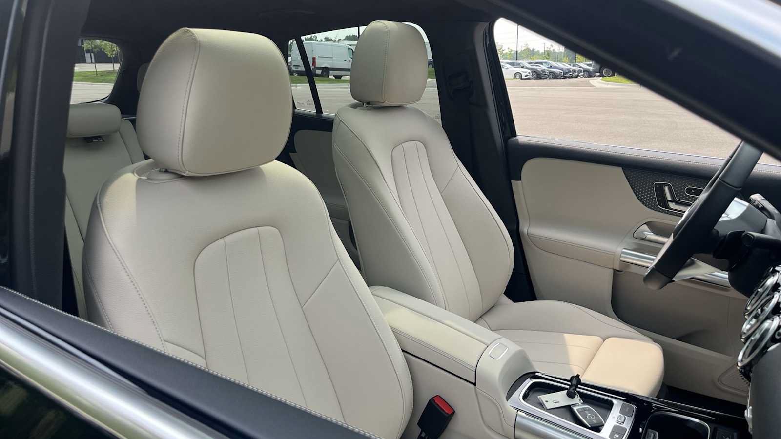 New 2026 Mercedes-Benz GLA 250 4MATIC image 38