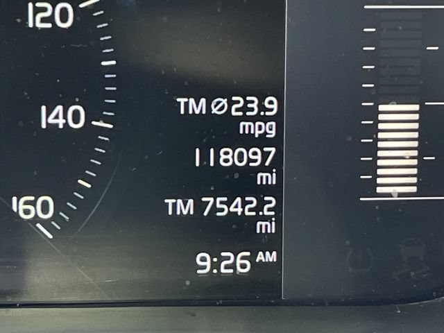 Used 2019 Volvo XC60 T5 Momentum w/ Protection Package Premier FWD image 15