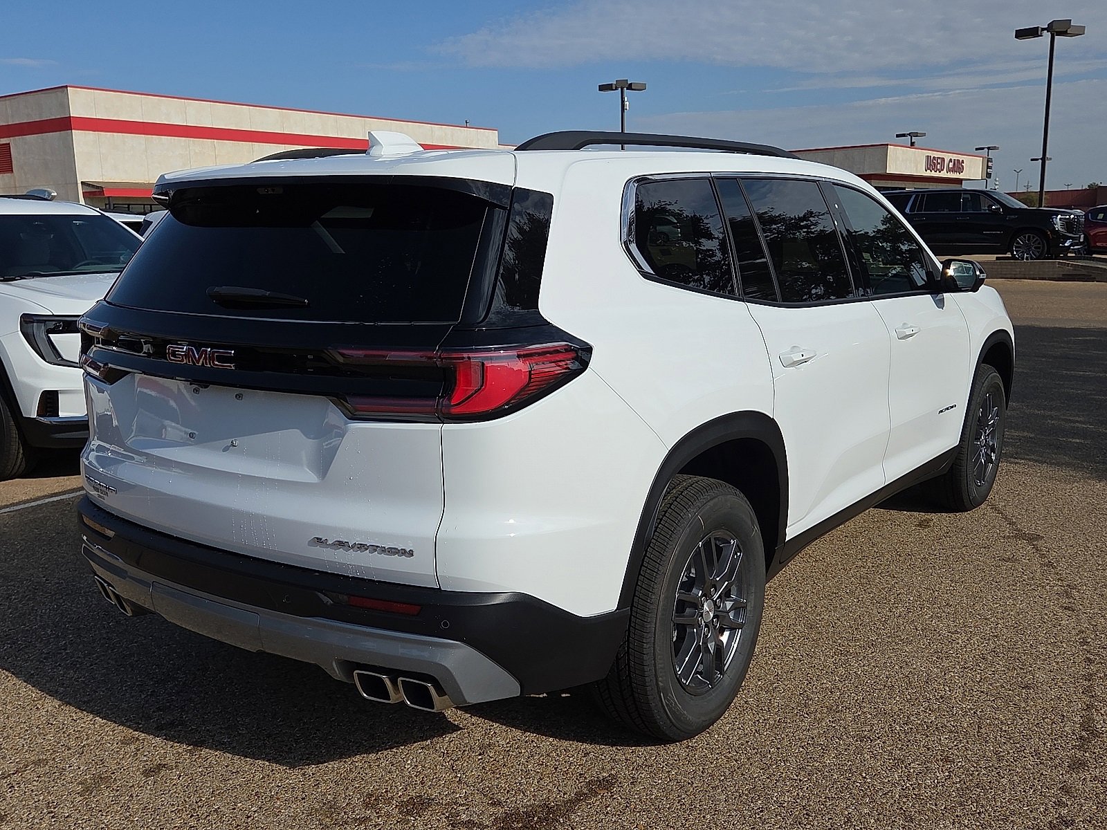 New 2026 GMC Acadia Elevation image 3