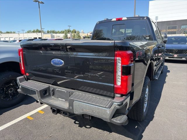 New 2026 Ford F250 XLT w/ XLT Premium Package AWD/4WD image 3