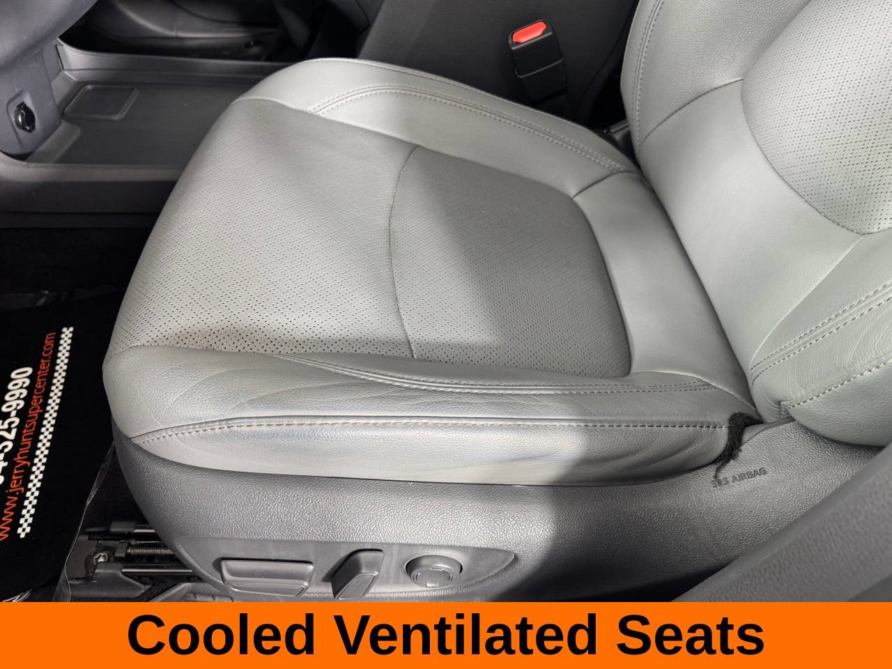 Used 2021 Toyota Sienna Limited FWD image 14