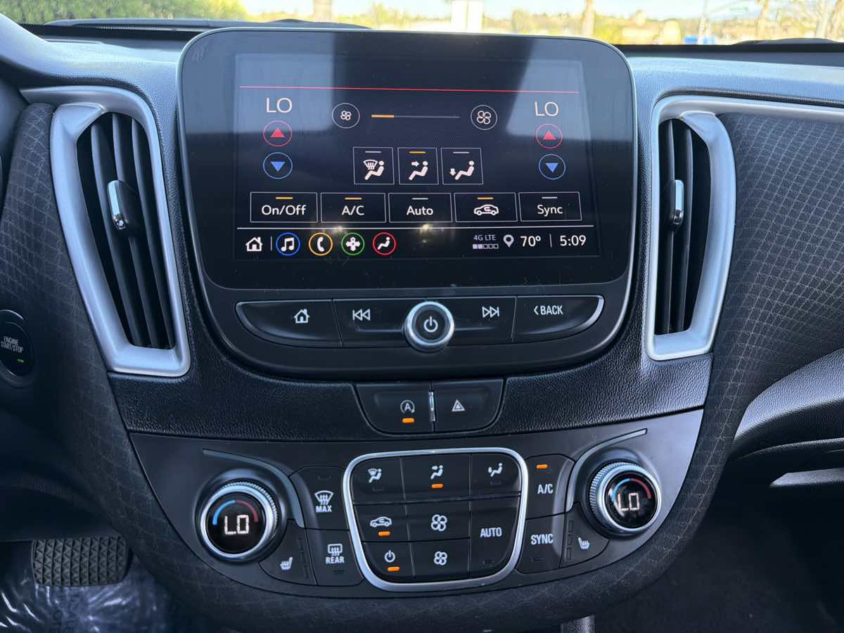 Used 2023 Chevrolet Malibu LT FWD image 24