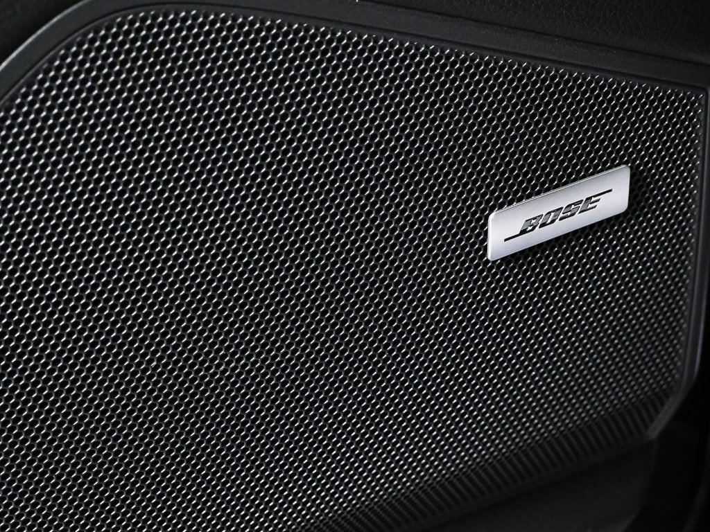 Certified 2025 Porsche Cayenne S image 7