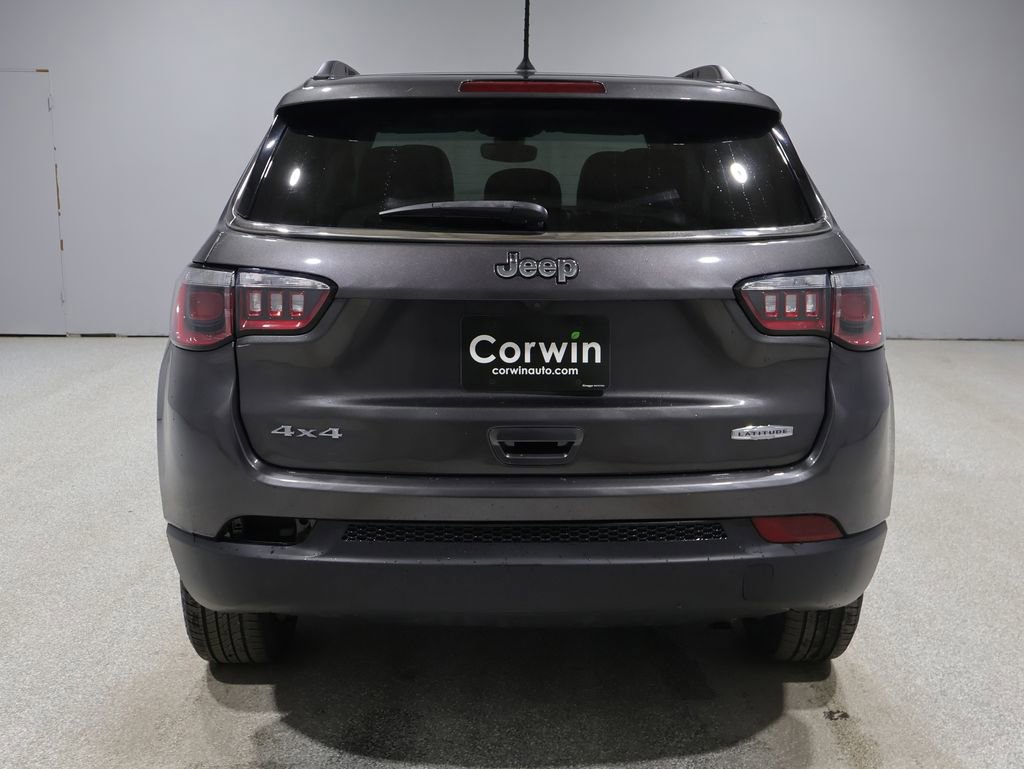 Used 2018 Jeep Compass Latitude w/ Cold Weather Group image 18