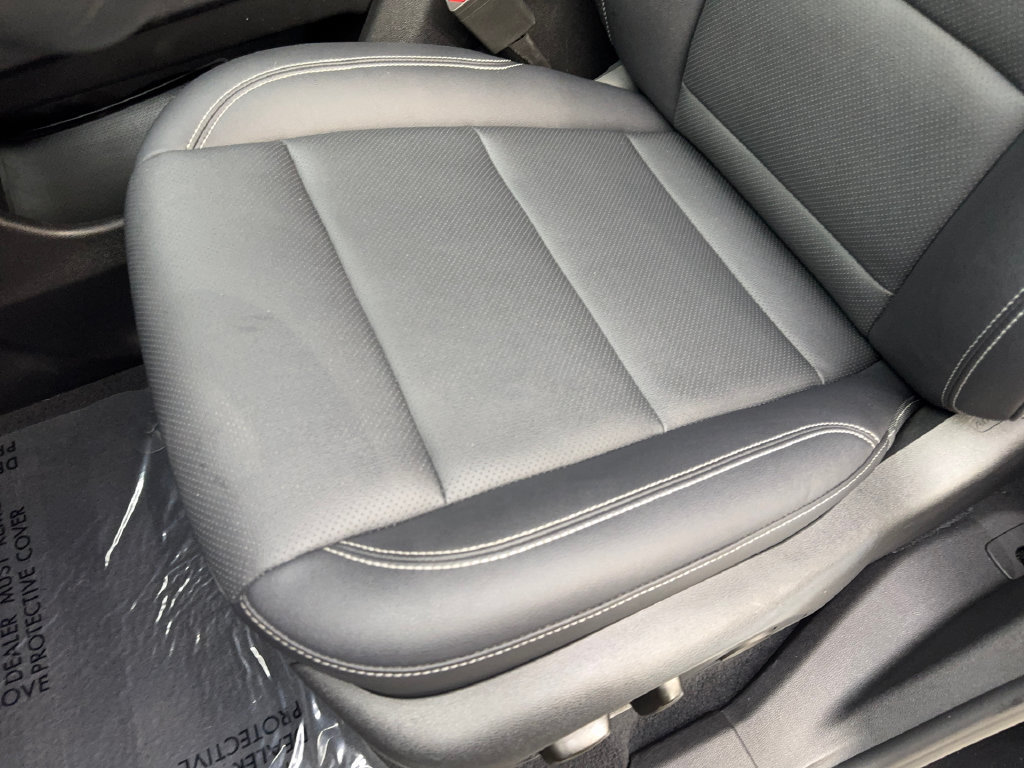 Used 2026 Chevrolet Traverse LT FWD image 30