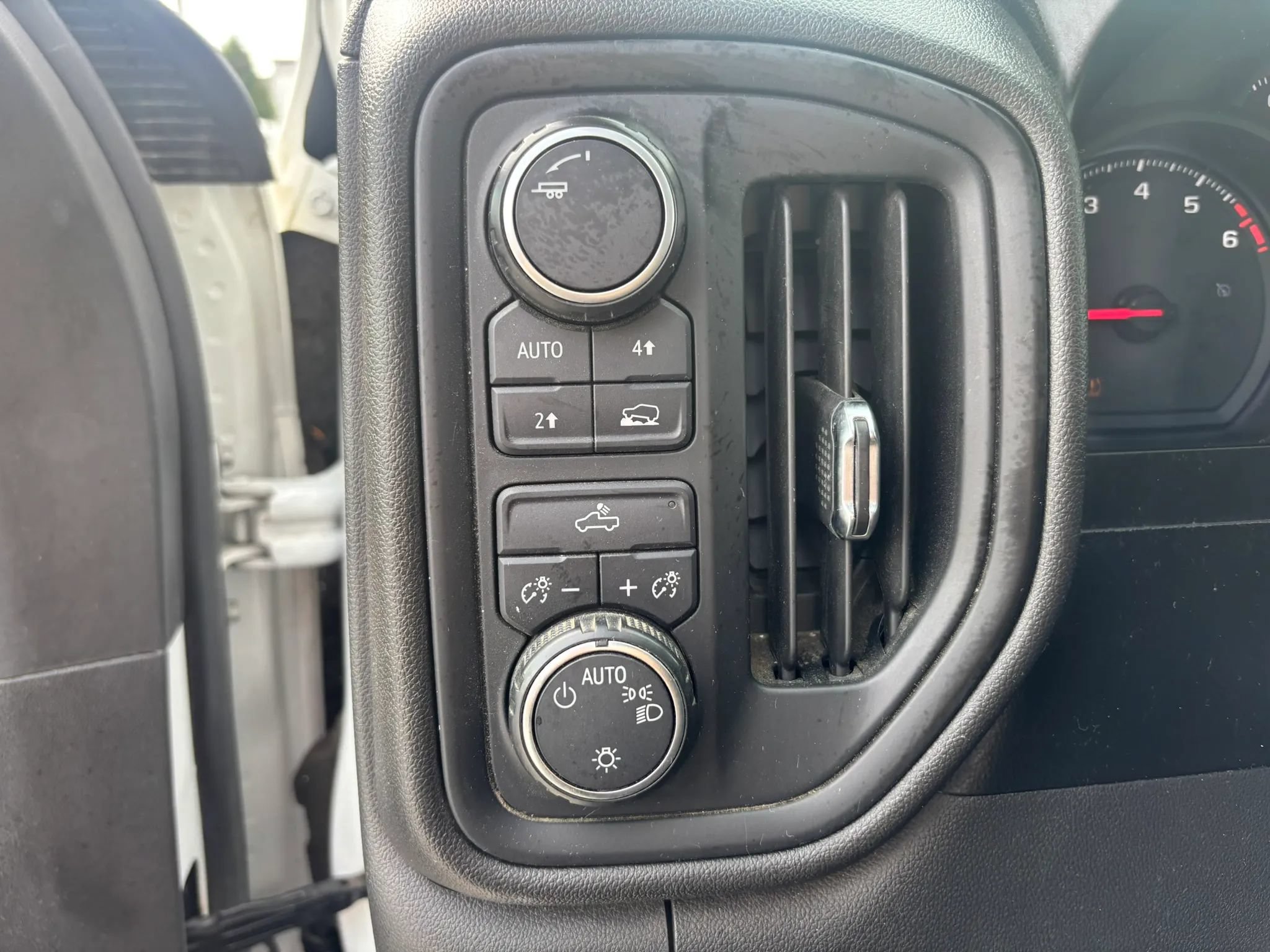 Used 2019 Chevrolet Silverado 1500 W/T w/ WT Convenience Package AWD/4WD image 21