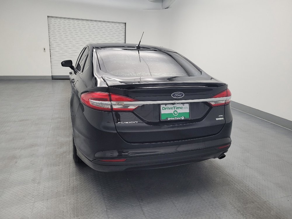 Used 2018 Ford Fusion SE w/ Equipment Group 201A FWD image 6