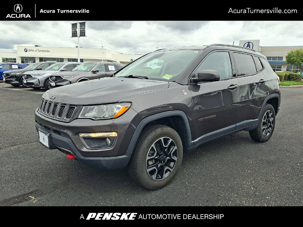Used 2019 Jeep Compass Trailhawk w/ Cold Weather Group AWD/4WD image 1