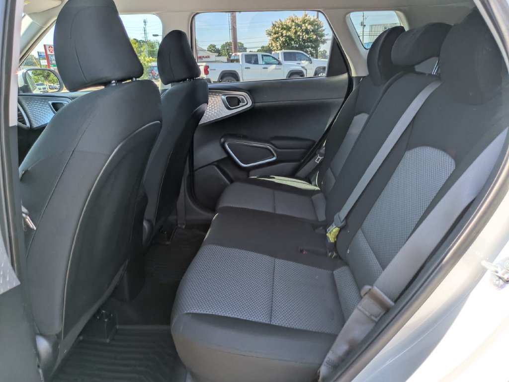 Used 2024 Kia Soul LX w/ Option Group 015 FWD image 14