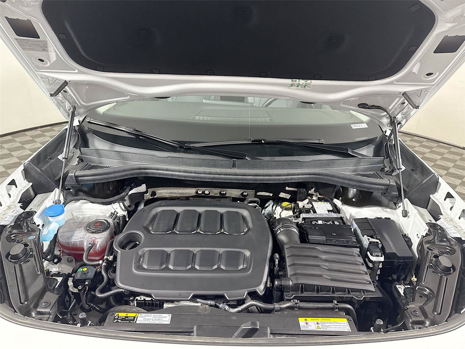 Used 2026 Volkswagen Tiguan SE AWD/4WD image 21