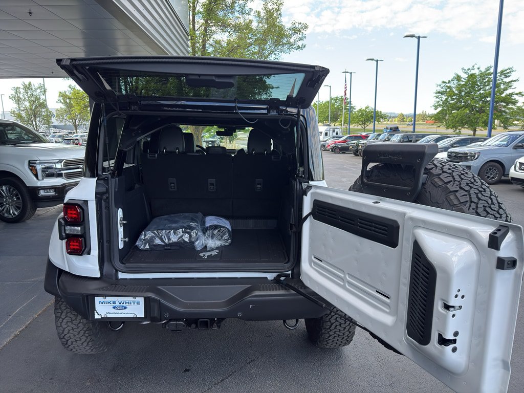 New 2026 Ford Bronco Raptor AWD/4WD image 7