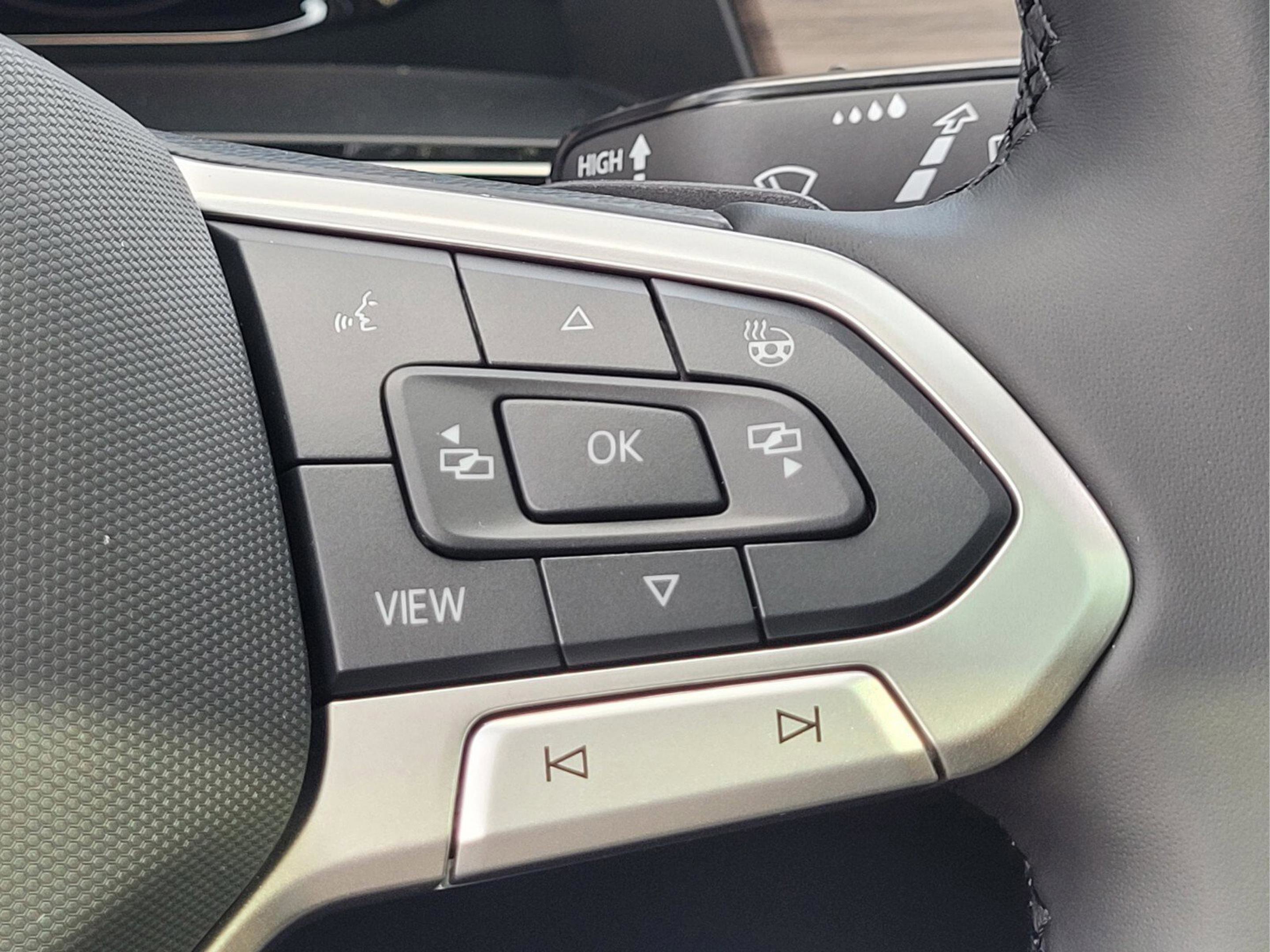 New 2026 Volkswagen Atlas SEL Premium R-Line image 19