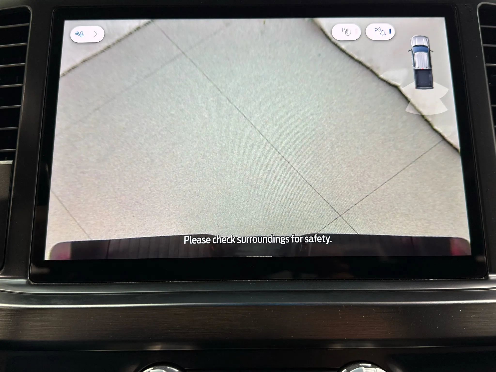 Used 2024 Ford F350 Lariat image 29