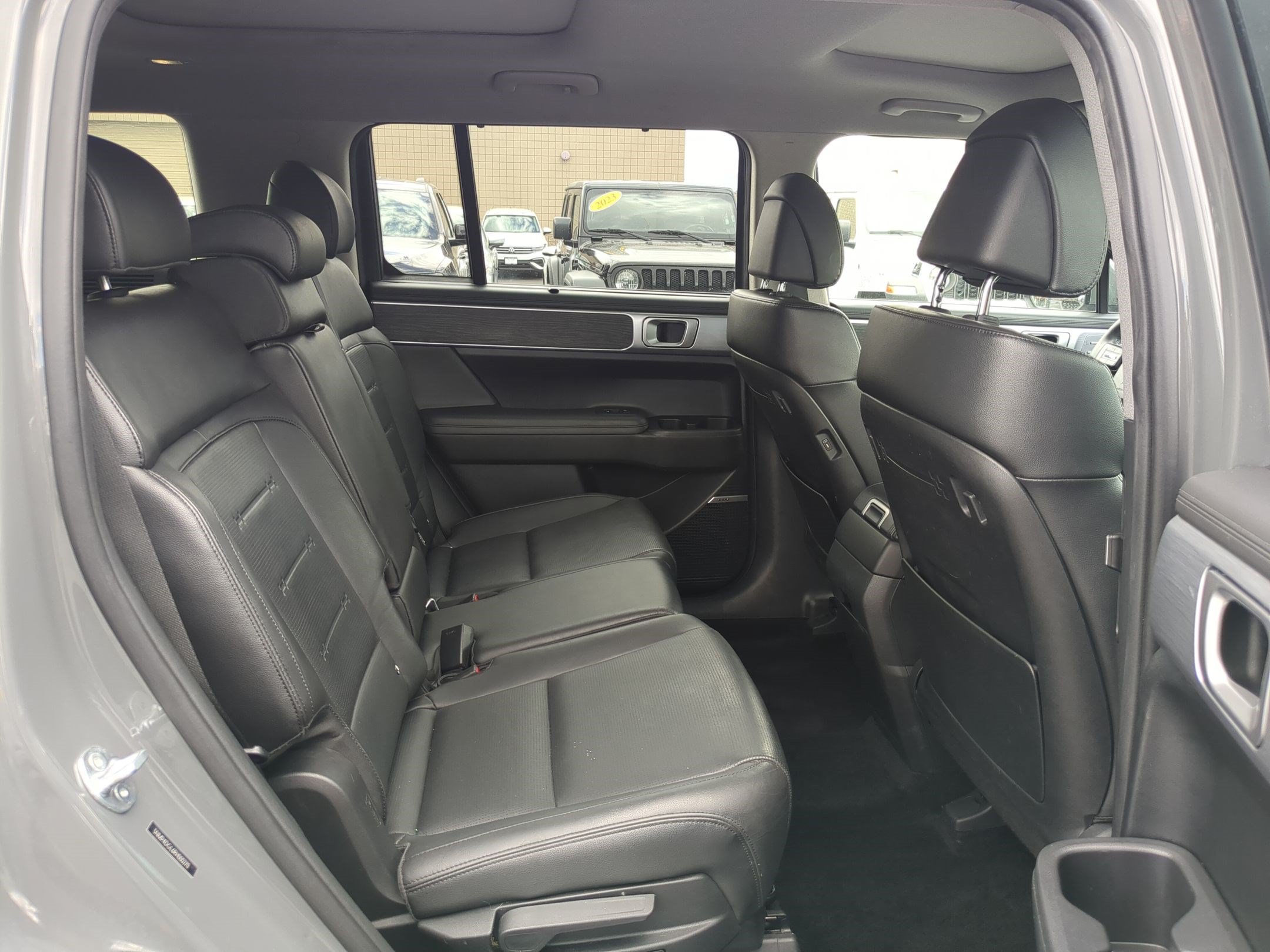 Certified 2024 Hyundai Santa Fe Limited AWD/4WD image 34