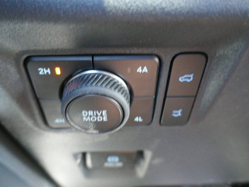 New 2026 Ford Expedition Active image 15