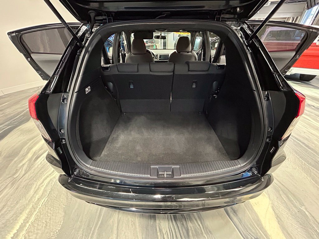 Used 2019 Honda HR-V Sport image 45